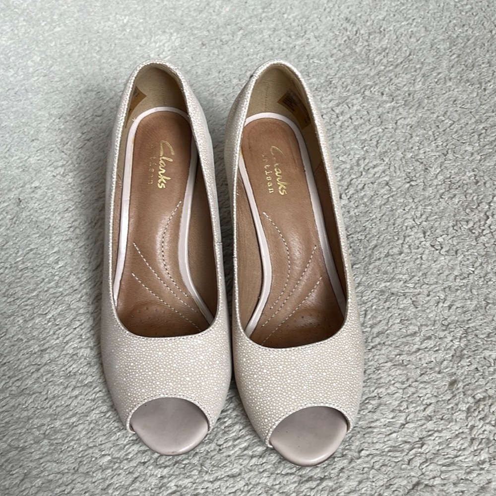 Clarks Blush Peep Toe